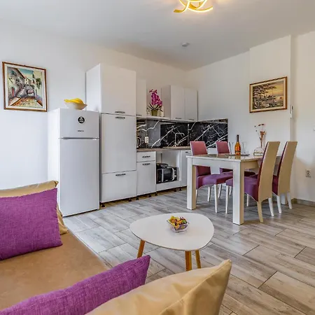 公寓 1 Bedroom Gorgeous In 班约勒