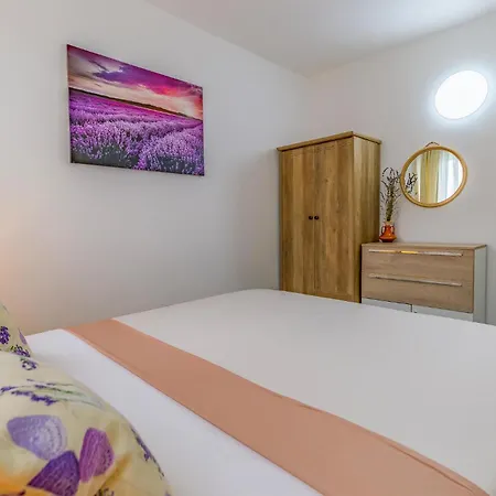 1 Bedroom In 公寓 班约勒